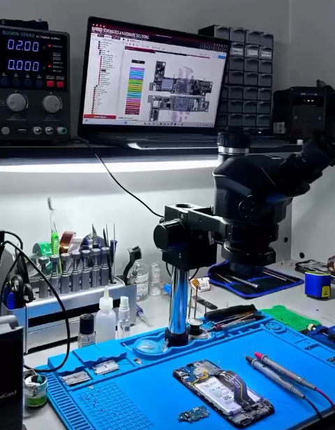 Bancada do laboratório da Techlim
